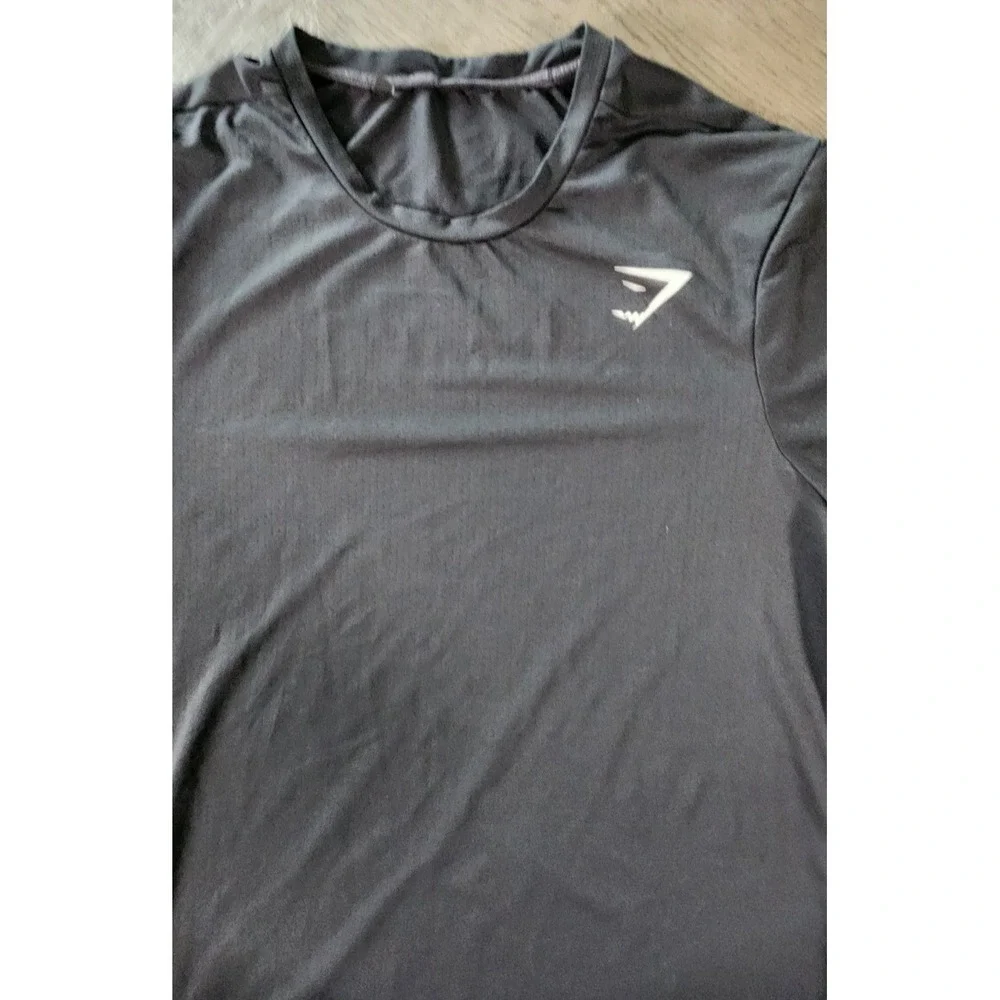 gymshark black t mens shirt